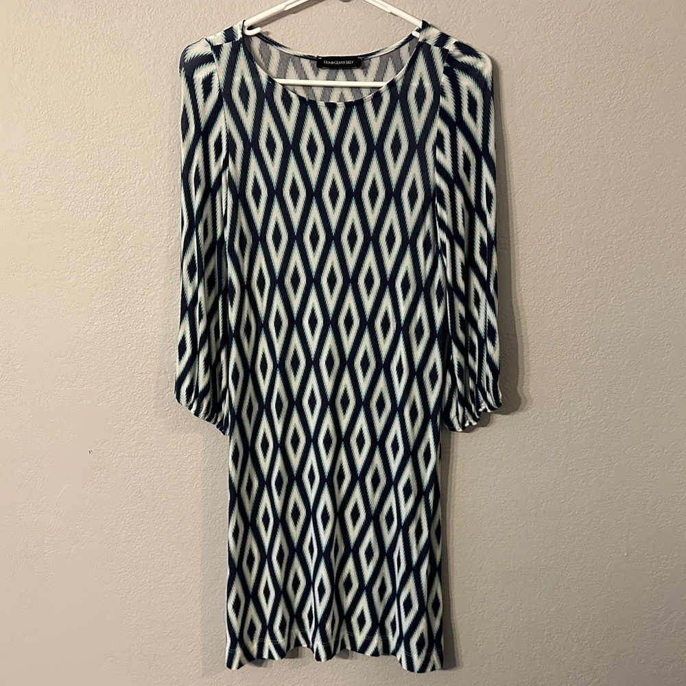 Hourglass Lilly 3/4 sleeve Dress